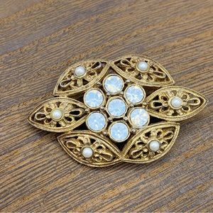 Vintage Sarah Coventry Victoria Brooch with opalescent stones Victorian revival